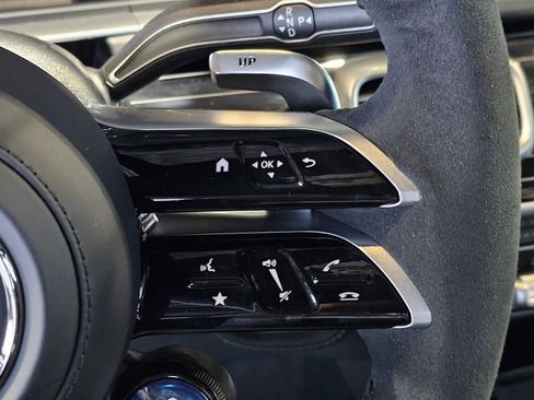 Used 2025 Mercedes-Benz GLS 63 AMG 4MATIC image 27