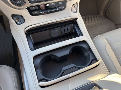 Used 2019 GMC Yukon XL Denali w/ Denali Ultimate Package image 27