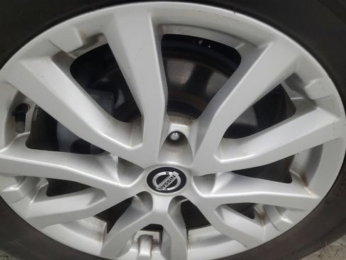 Used 2019 Nissan Rogue SV FWD image 31