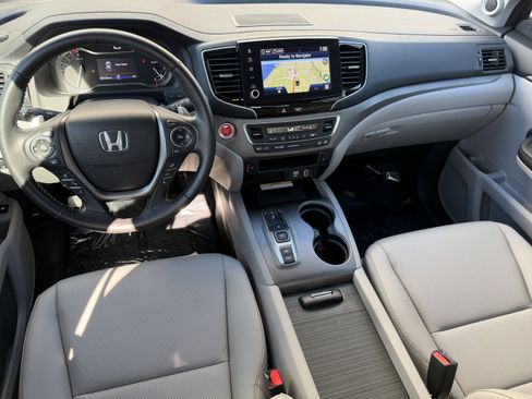 Used 2023 Honda Ridgeline RTL-E image 16