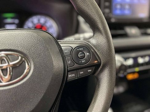 Used 2021 Toyota RAV4 XLE FWD image 33