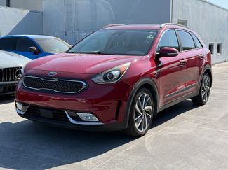 Used 2018 Kia Niro Touring FWD video 1
