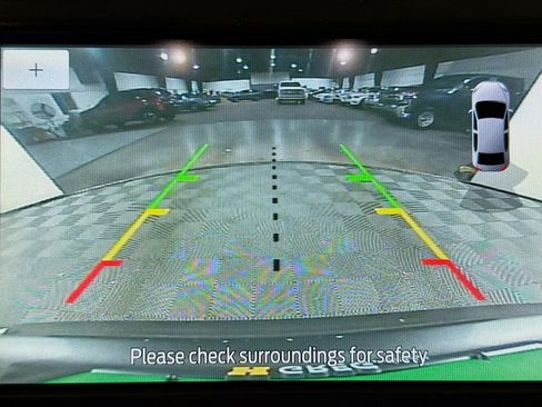 Used 2020 Ford Fusion SE FWD image 18