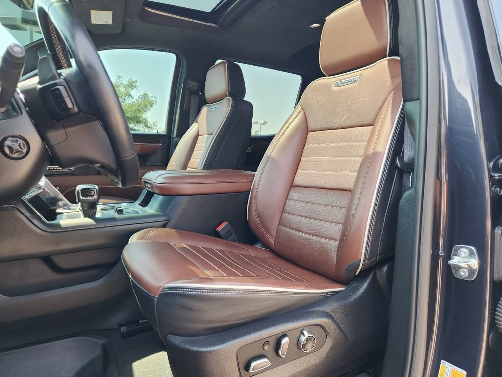 Used 2025 GMC Sierra 1500 Denali Ultimate AWD/4WD image 3