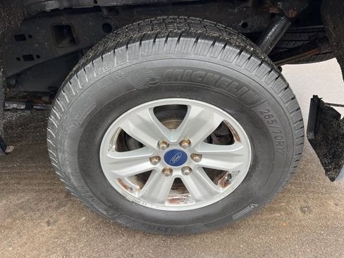 Used 2016 Ford F150 XLT w/ Equipment Group 301A Mid image 9