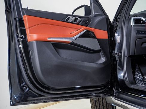 Used 2024 BMW X5 xDrive40i w/ Executive Package image 25