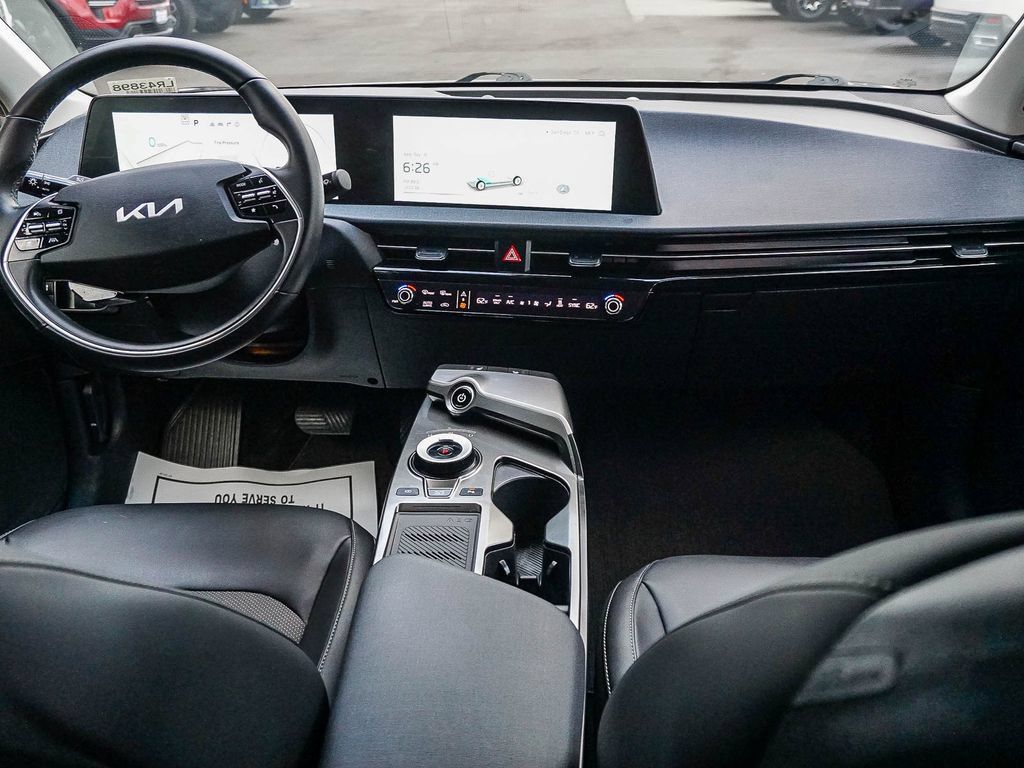 Certified 2024 Kia EV6 Light RWD image 15