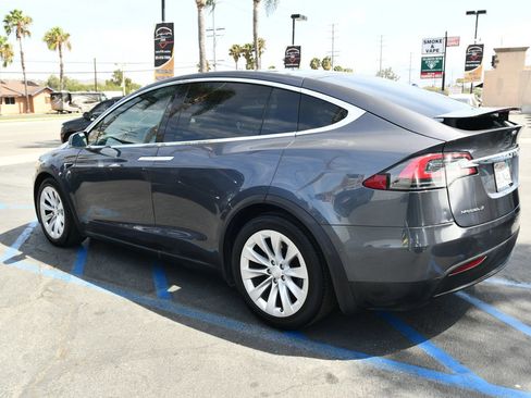 Used 2018 Tesla Model X 100D AWD/4WD image 5