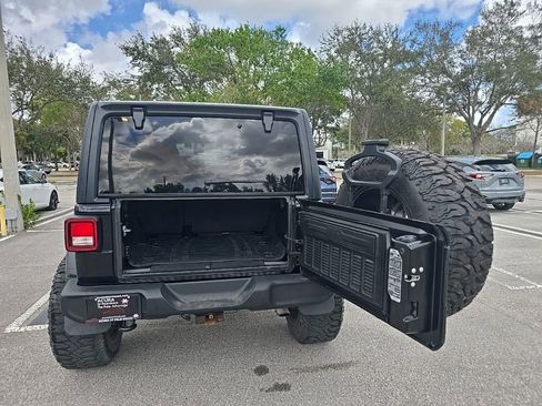 Used 2020 Jeep Wrangler Unlimited Sport S image 14