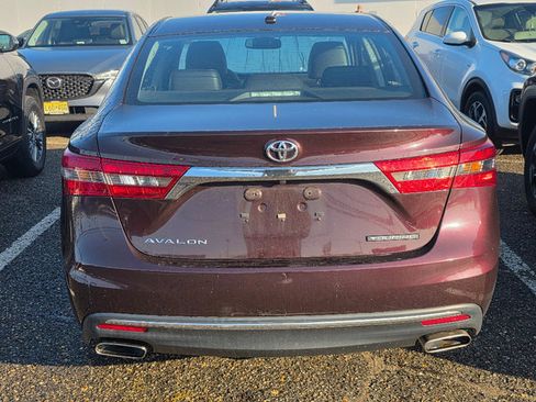 Used 2017 Toyota Avalon Touring image 4