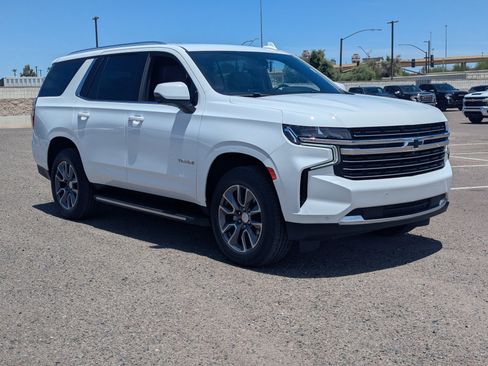 Used 2022 Chevrolet Tahoe LT w/ Luxury Package RWD image 6