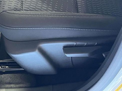 New 2026 Chevrolet Equinox LT w/ Safety and Technology Package image 14