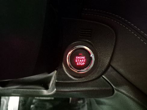 Used 2025 Subaru Outback Premium image 17