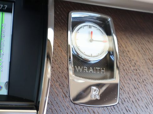 Certified 2019 Rolls-Royce Wraith RWD image 25
