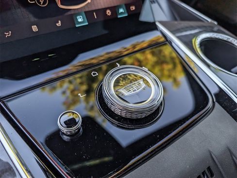 New 2026 Cadillac Escalade IQ Luxury 2 image 30