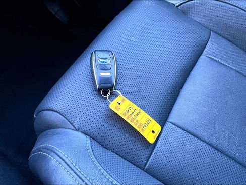 Used 2023 Subaru Ascent Limited w/ Technology Package image 15