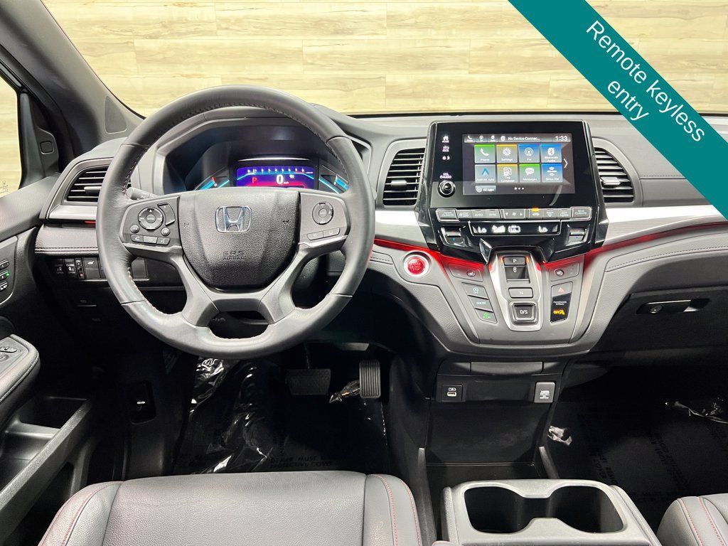 Used 2024 Honda Odyssey Sport image 2