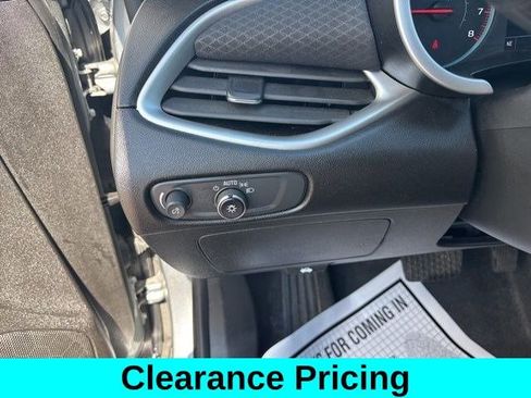 Used 2024 Chevrolet Malibu LT image 19