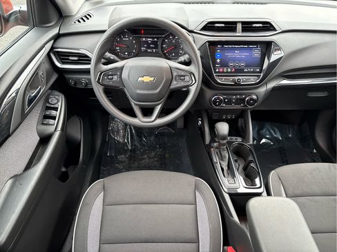 Used 2023 Chevrolet TrailBlazer LT w/ Convenience Package image 13