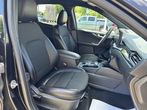 Used 2024 Ford Escape ST-Line w/ Tech Pack #1 AWD/4WD image 27