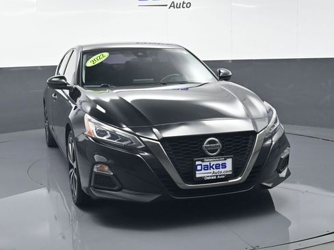 Used 2022 Nissan Altima 2.5 SR FWD image 3
