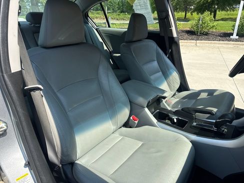 Used 2013 Honda Accord EX-L image 34
