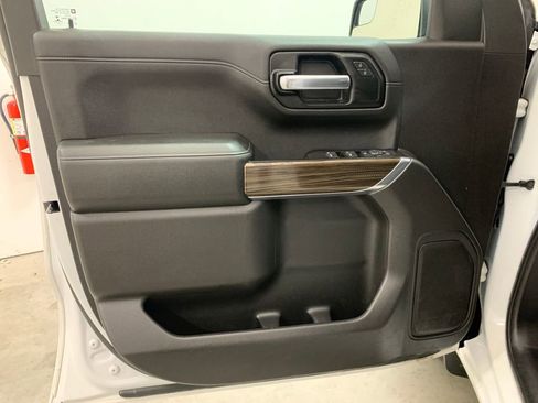 Used 2020 Chevrolet Silverado 1500 LT image 5