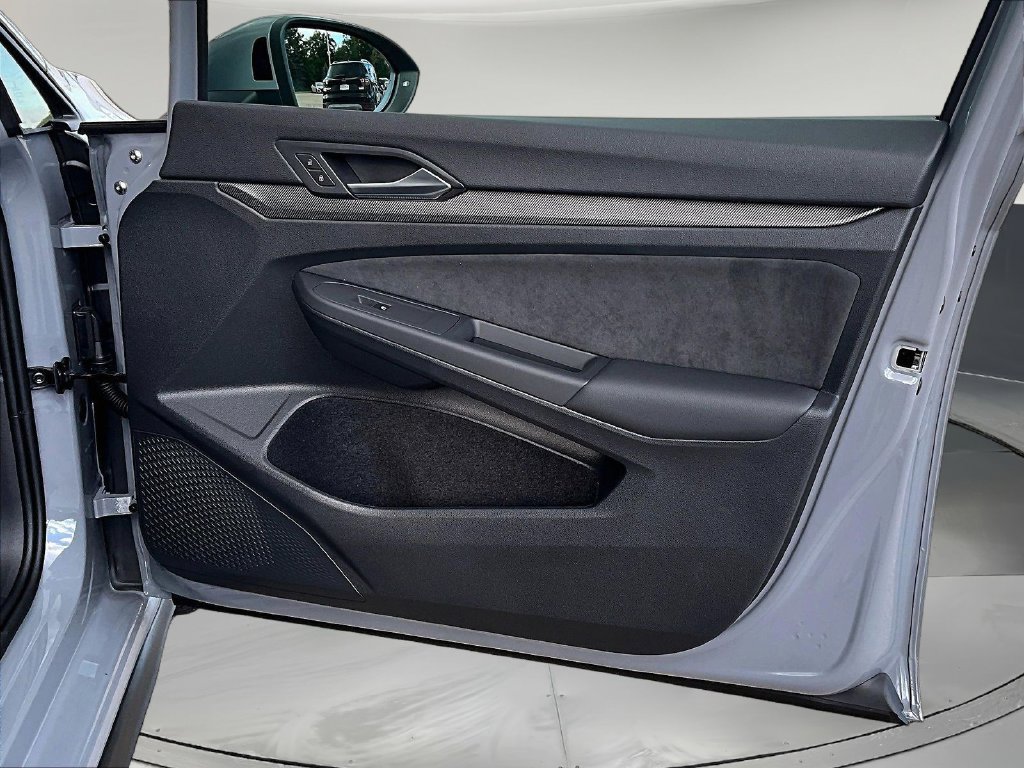 New 2026 Volkswagen GTI SE FWD image 26