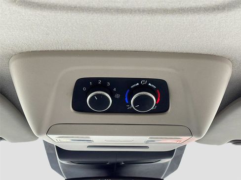 Used 2023 Ford Transit 350 XLT image 28