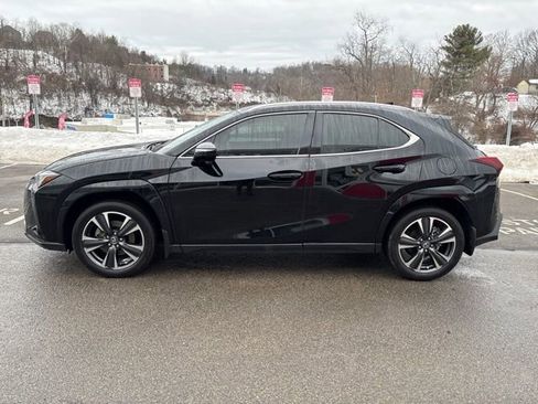 Used 2024 Lexus UX 250h AWD w/ Premium Package image 2