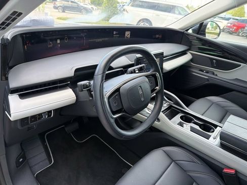 Certified 2025 Lincoln Nautilus Premier AWD/4WD image 16