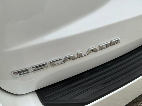 Used 2025 Cadillac Escalade Sport w/ Touring Package AWD/4WD image 48