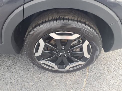 Used 2025 Kia Telluride S image 20