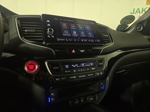 Used 2025 Honda Ridgeline Black Edition image 23