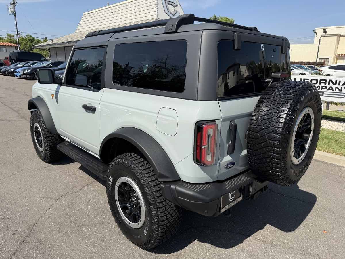 Used 2023 Ford Bronco Badlands AWD/4WD image 3