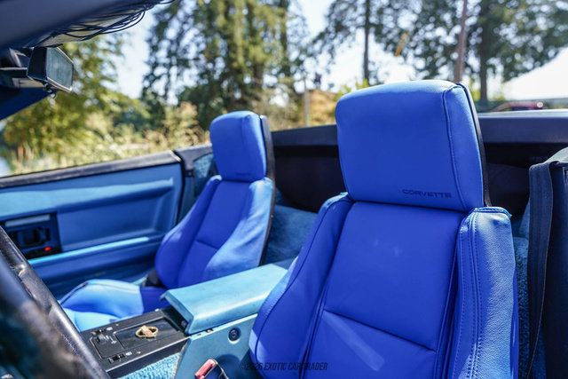 Used 1988 Chevrolet Corvette Convertible RWD image 45