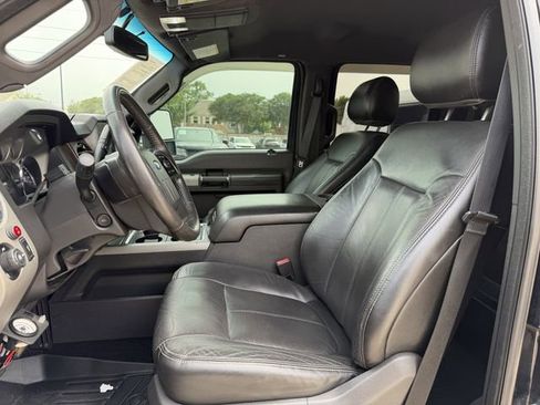 Used 2015 Ford F250 Lariat w/ Lariat Interior Package AWD/4WD image 13