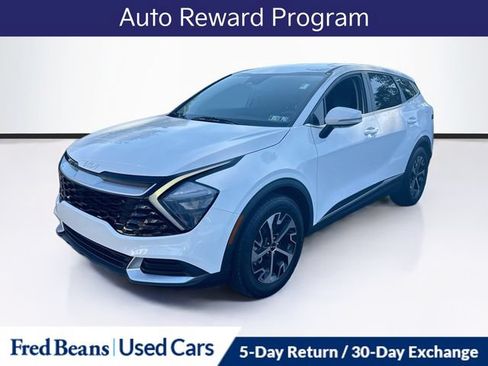 Used 2023 Kia Sportage EX FWD image 3