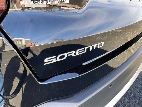 Used 2025 Kia Sorento SX Prestige image 32