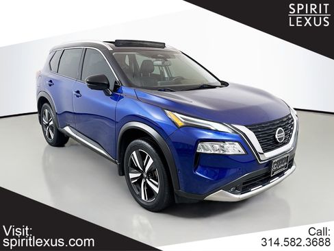 Used 2021 Nissan Rogue Platinum image 1
