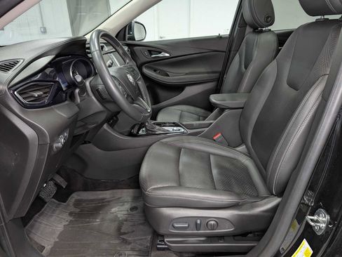 Used 2023 Buick Encore GX Essence w/ Experience Buick Package image 4