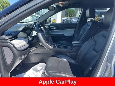 Used 2025 Jeep Compass Limited AWD/4WD image 11