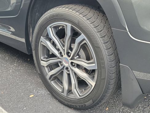 Used 2018 GMC Terrain Denali w/ Advanced Safety Package image 6