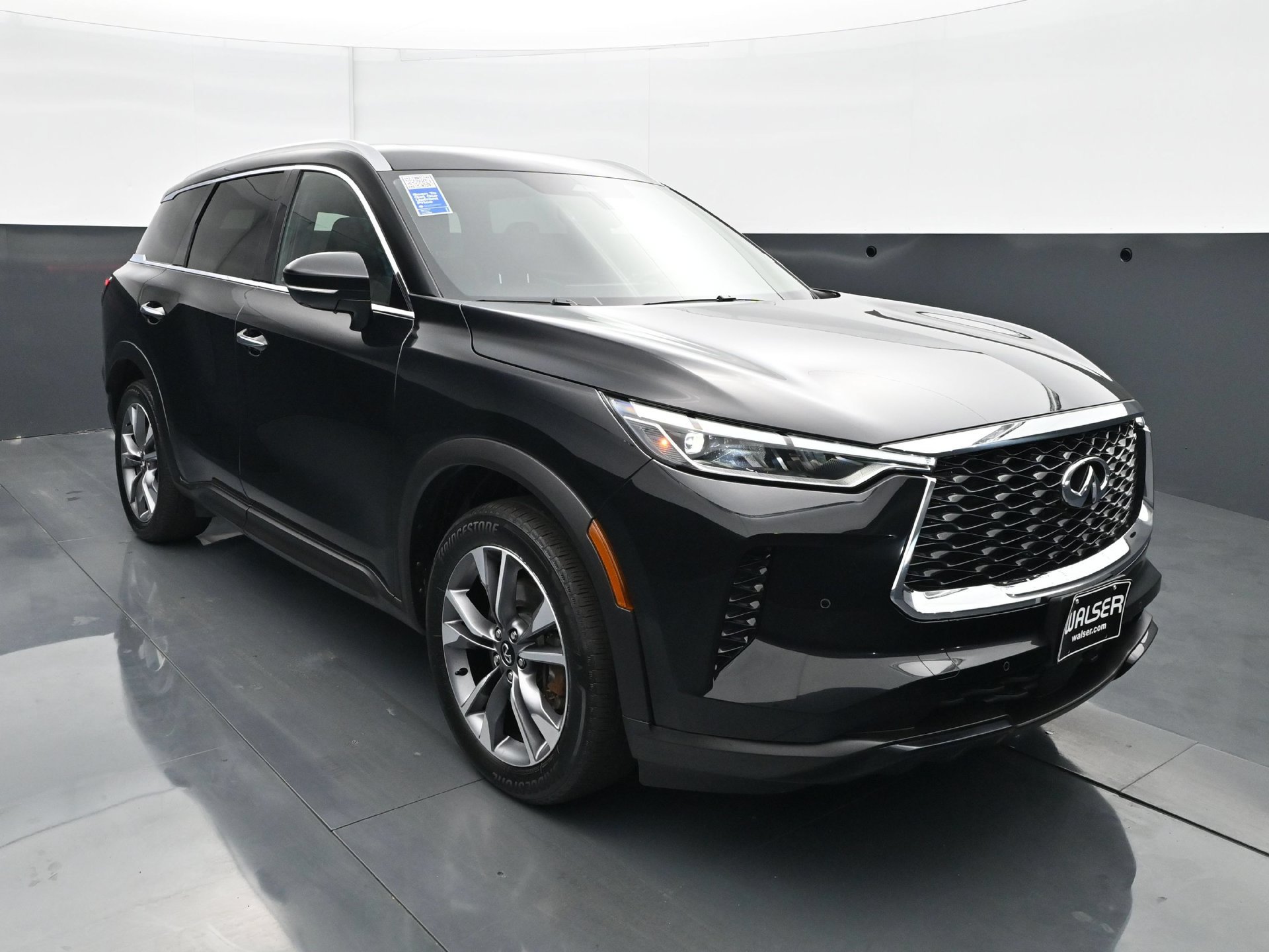 Used 2024 INFINITI QX60 Luxe AWD/4WD image 9