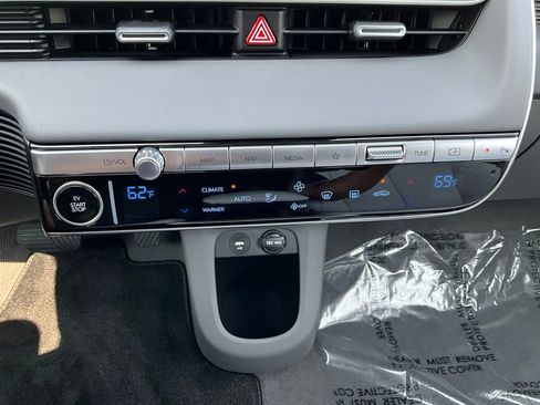 Used 2024 Hyundai Ioniq 5 Limited image 38