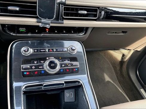 Used 2023 Lincoln Nautilus Reserve w/ Equipment Group 201A image 25