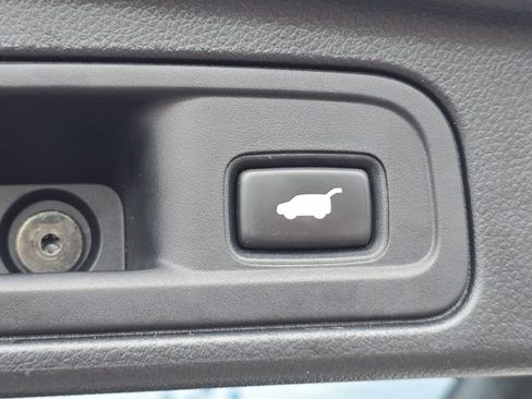 Used 2022 Honda Pilot TrailSport image 24