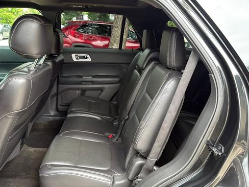 Used 2014 Ford Explorer Sport w/ Equipment Group 401A AWD/4WD image 17