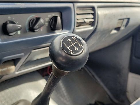 Used 1993 Ford F350 2WD Regular Cab image 17