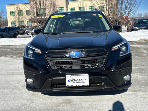 Used 2023 Subaru Forester Premium image 6
